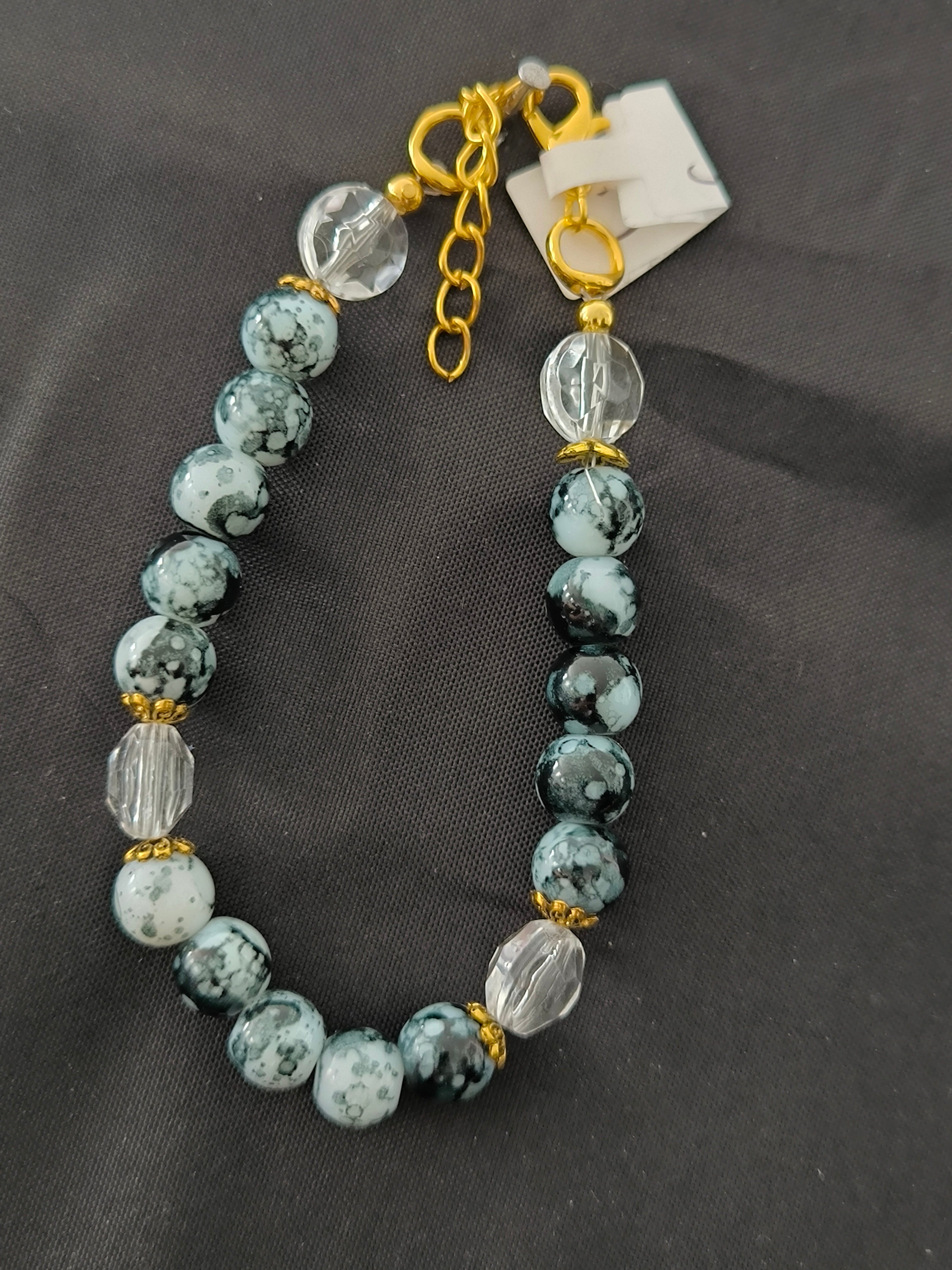 Bracelet artisanal en perles de verre et acrylique – Fabrication française