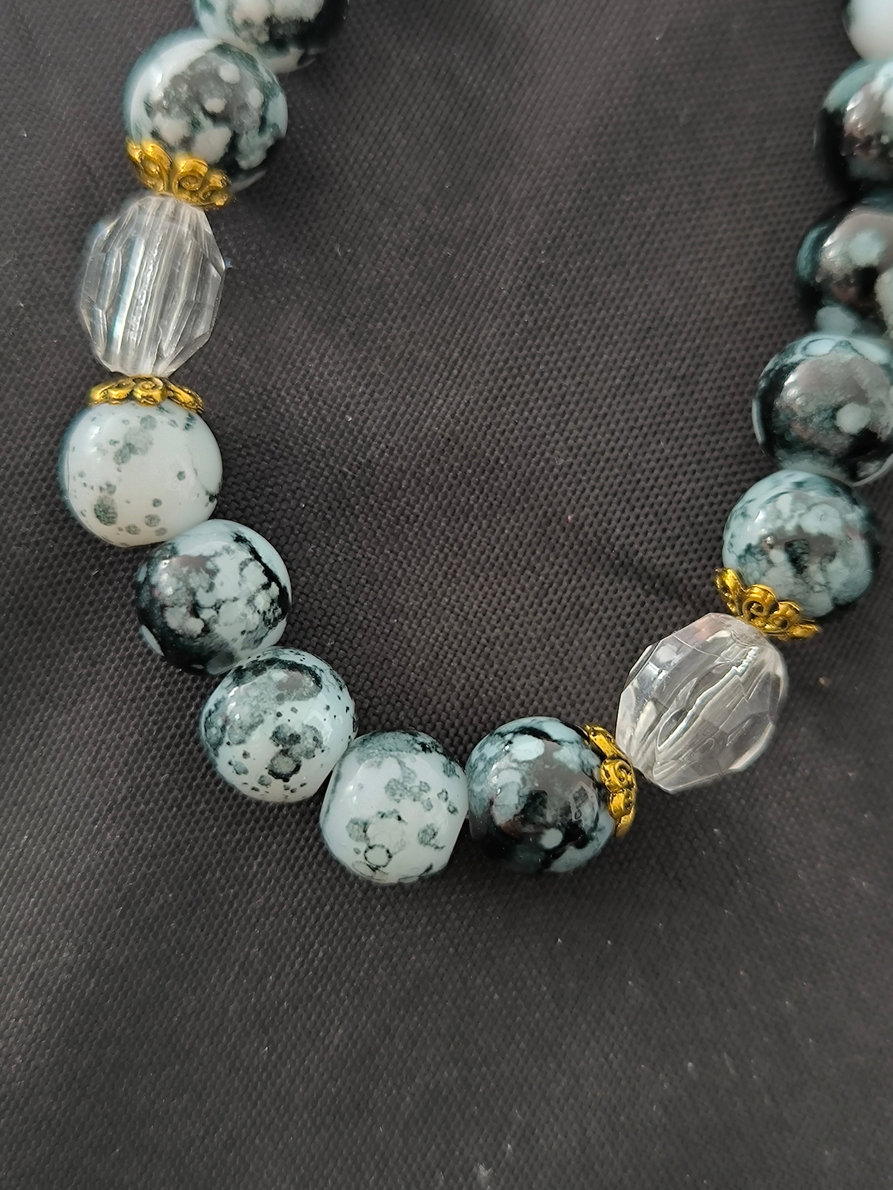 Bracelet artisanal en perles de verre et acrylique – Fabrication française