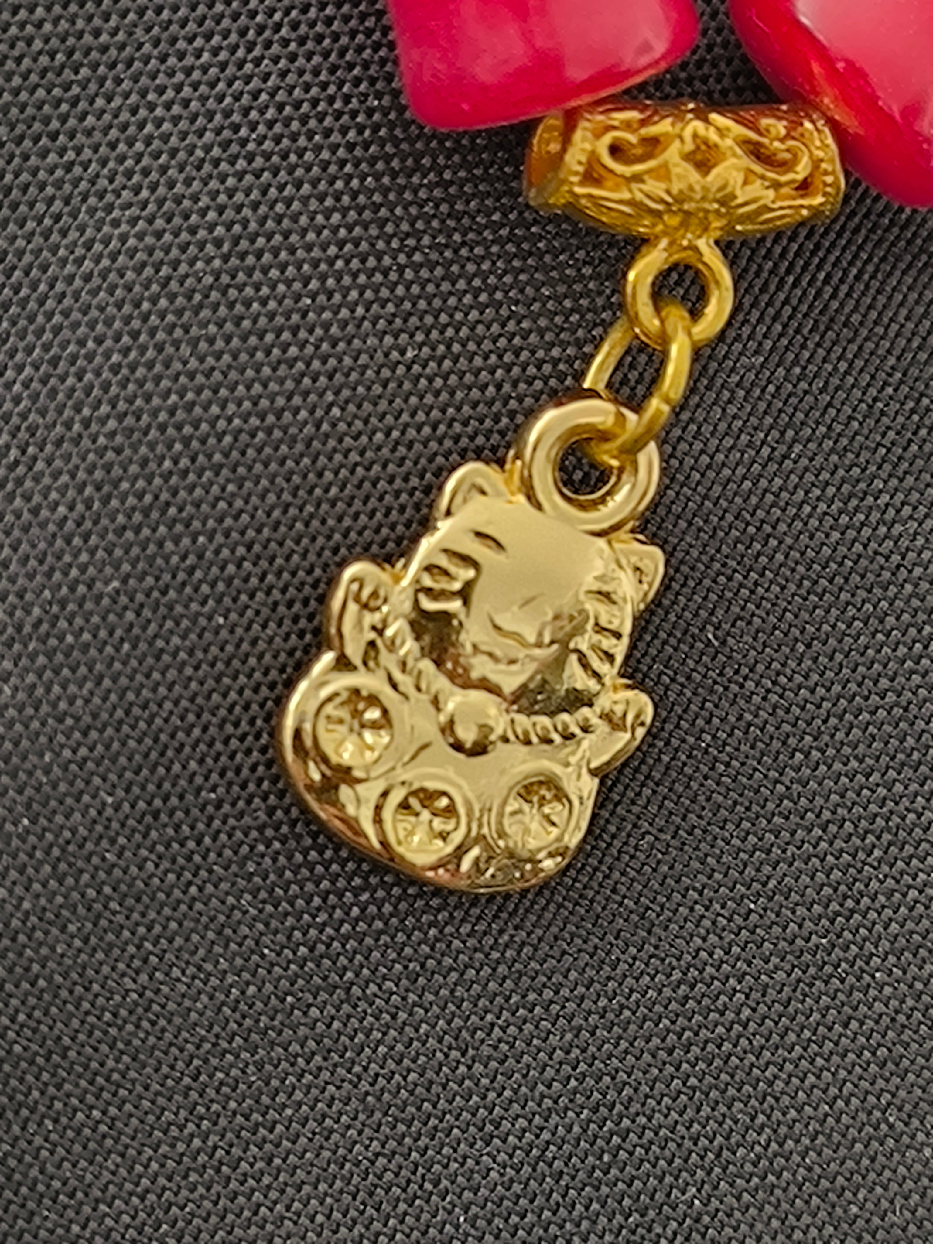 Bracelet Bodhi Rouge & Chat Porte-Bonheur Doré – Fait Main en France