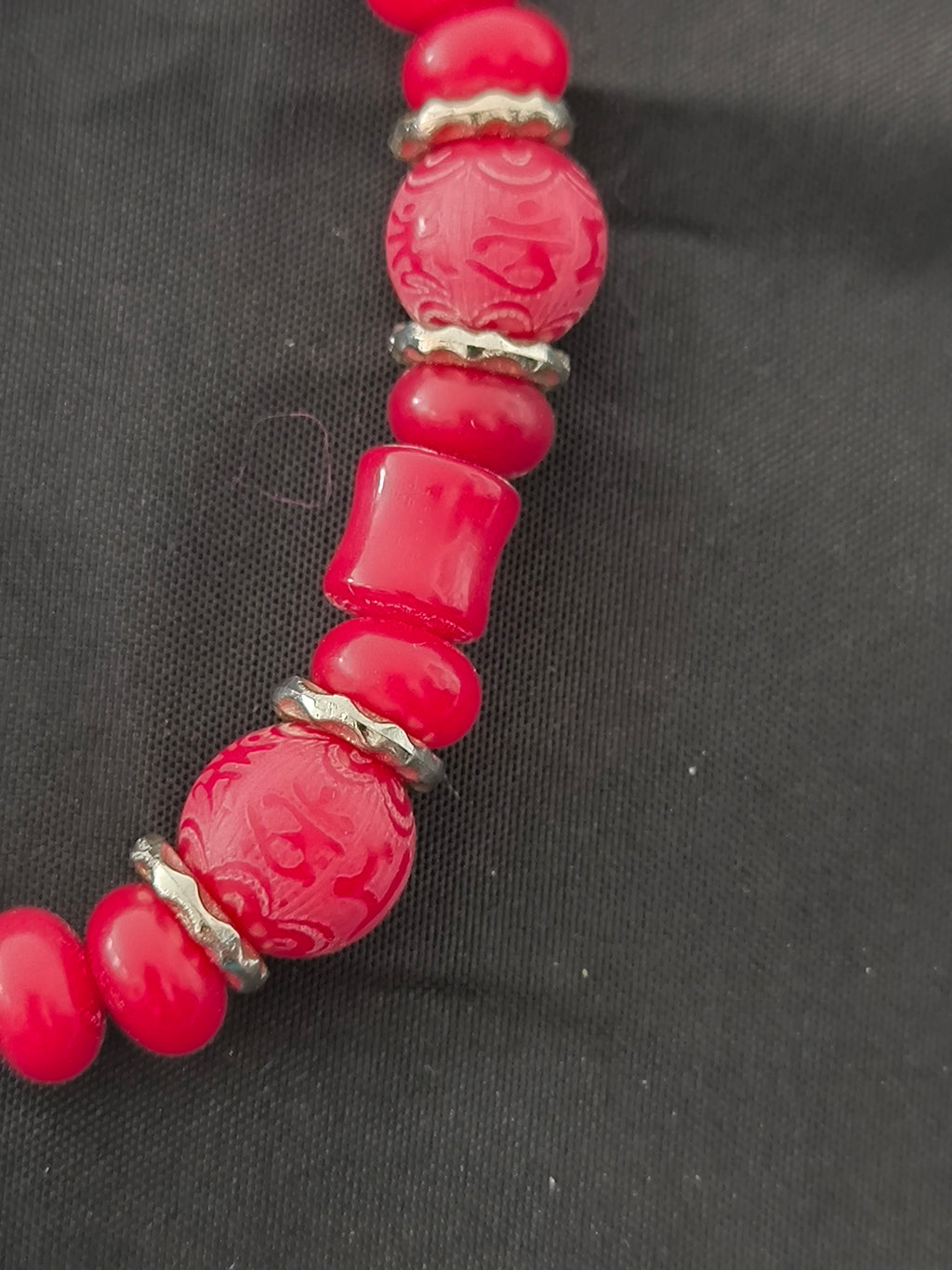 Bracelet Bodhi Rouge & Trèfle Argenté – Porte-Bonheur Fait Main en France