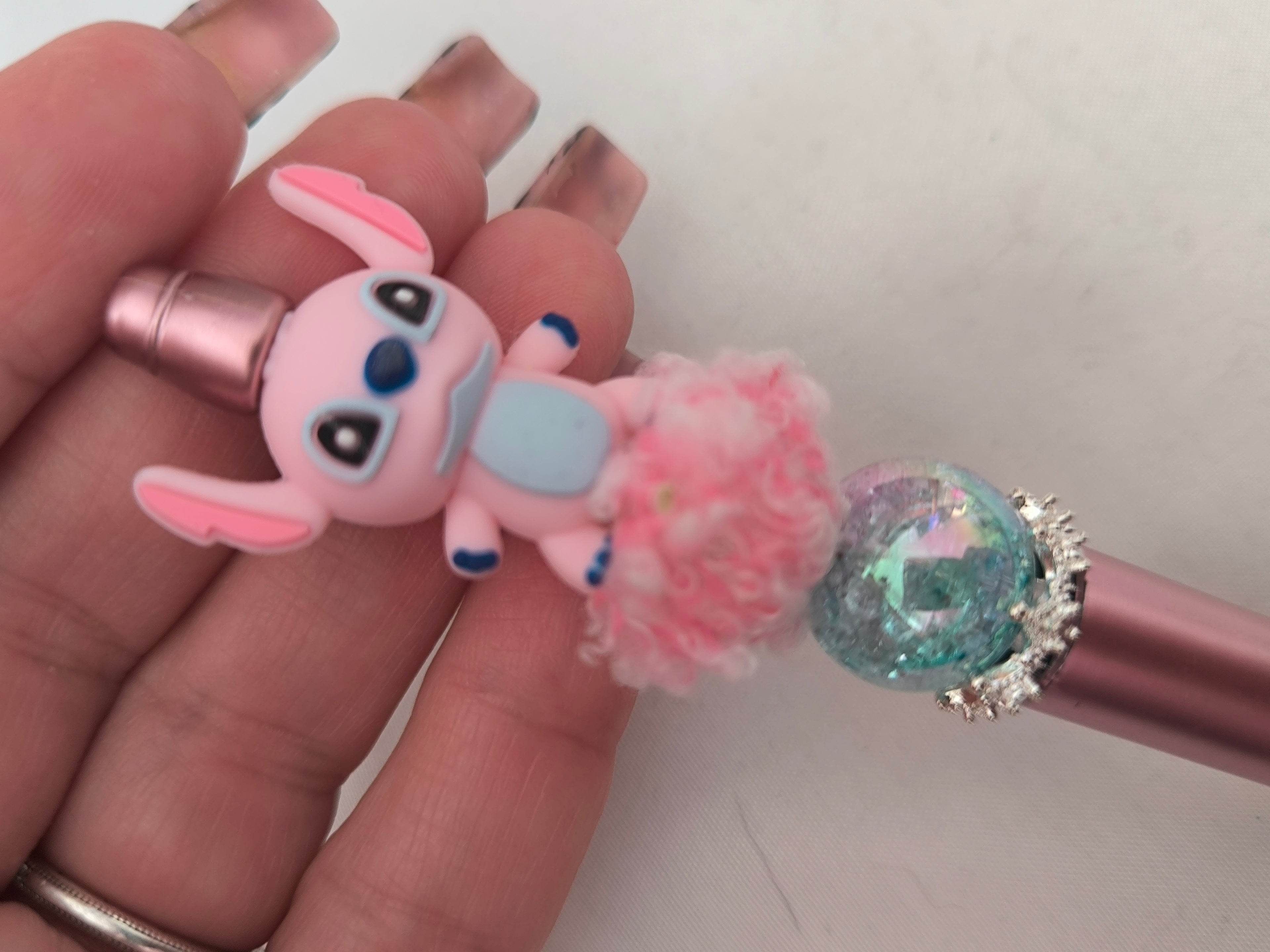 Stylo Angel Fait Main - Perles Acrylique & Pompom Rose