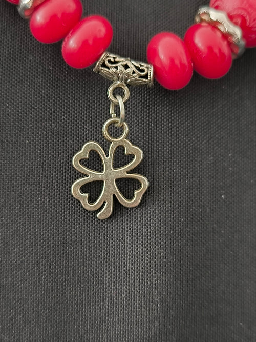 Bracelet Bodhi Rouge & Trèfle Argenté – Porte-Bonheur Fait Main en France