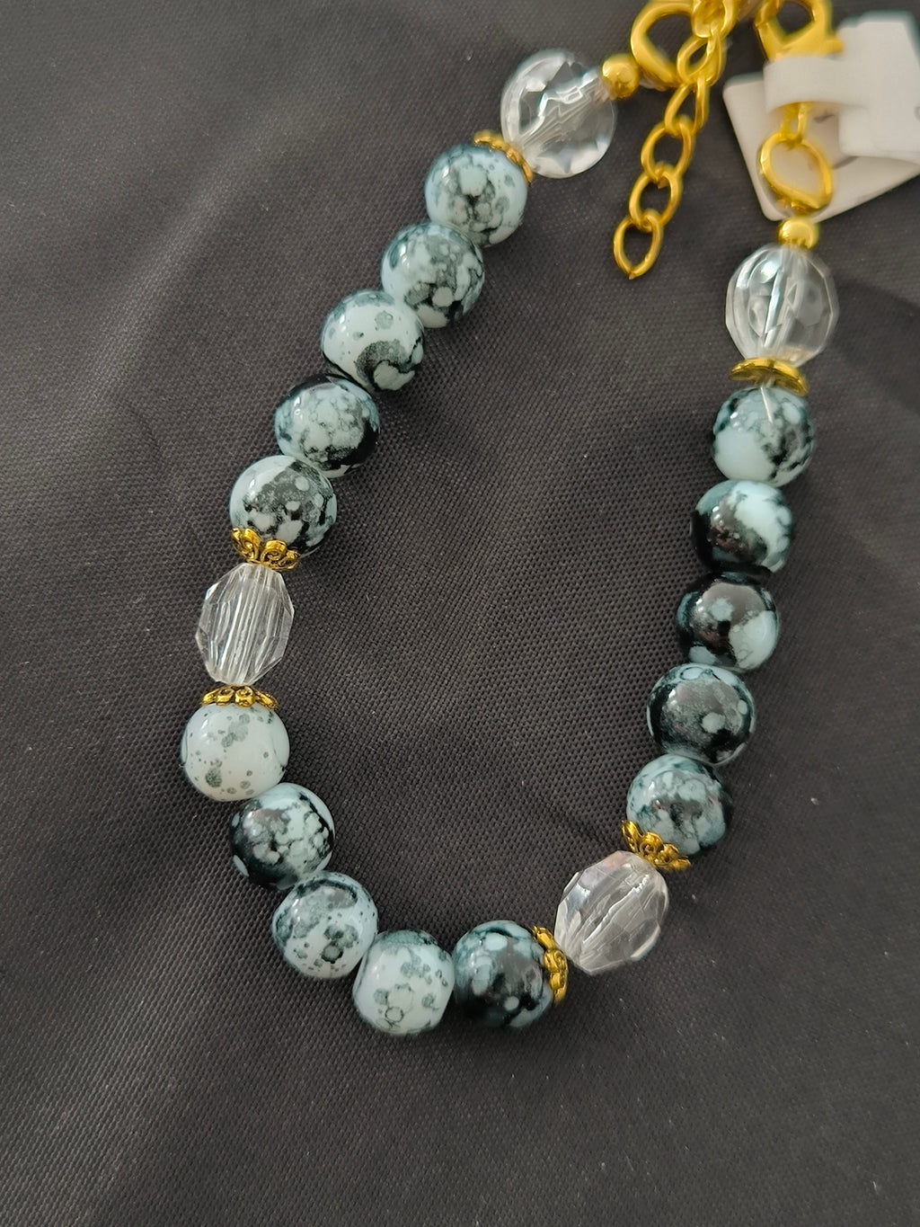 Bracelet artisanal en perles de verre et acrylique – Fabrication française