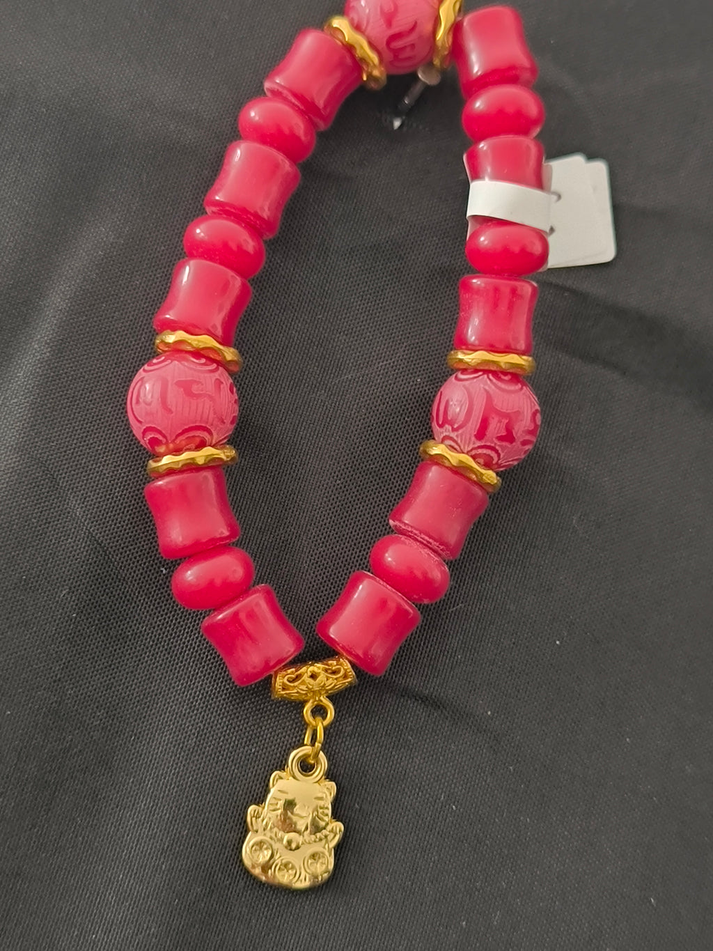 Bracelet Bodhi Rouge & Chat Porte-Bonheur Doré – Fait Main en France