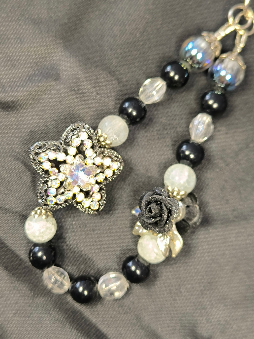 Porte-clés & bijou de téléphone fait main – Perles, Étoile & Rose