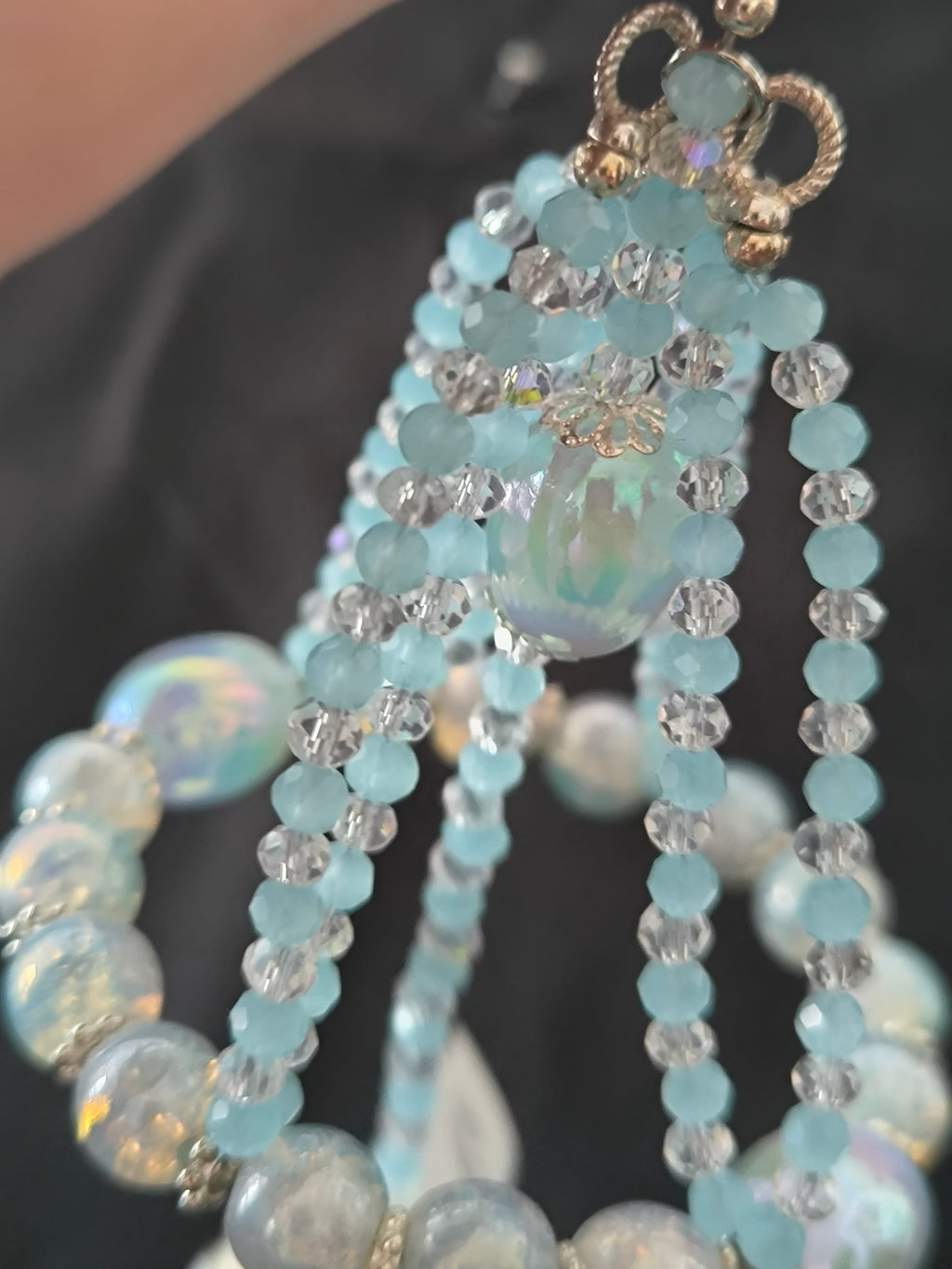 Décoration voiture en perles artisanale – Rétroviseur personnalisé